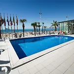 Ξενοδοχείο Brisa 4*